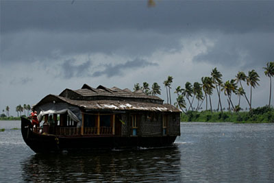 Thekkady tour packages